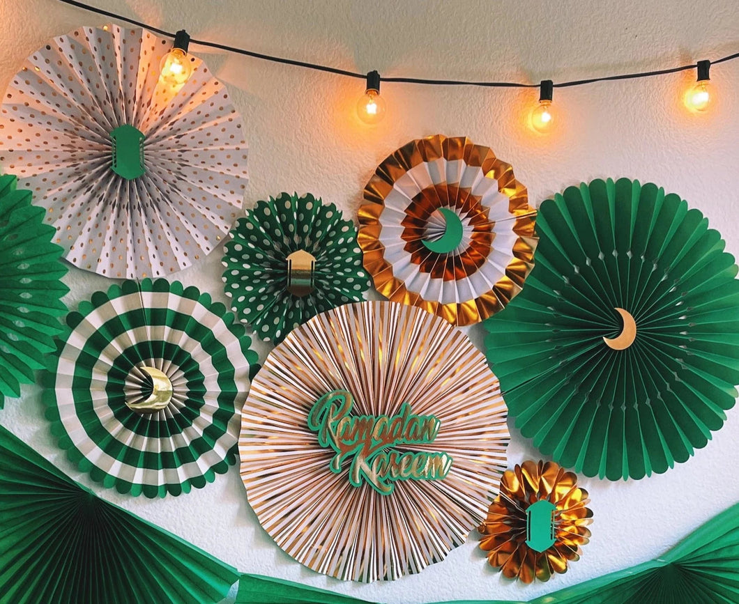 Eid Mubarak Hanging Concertina Paper Fan Kit - Green & Gold - Set of 8